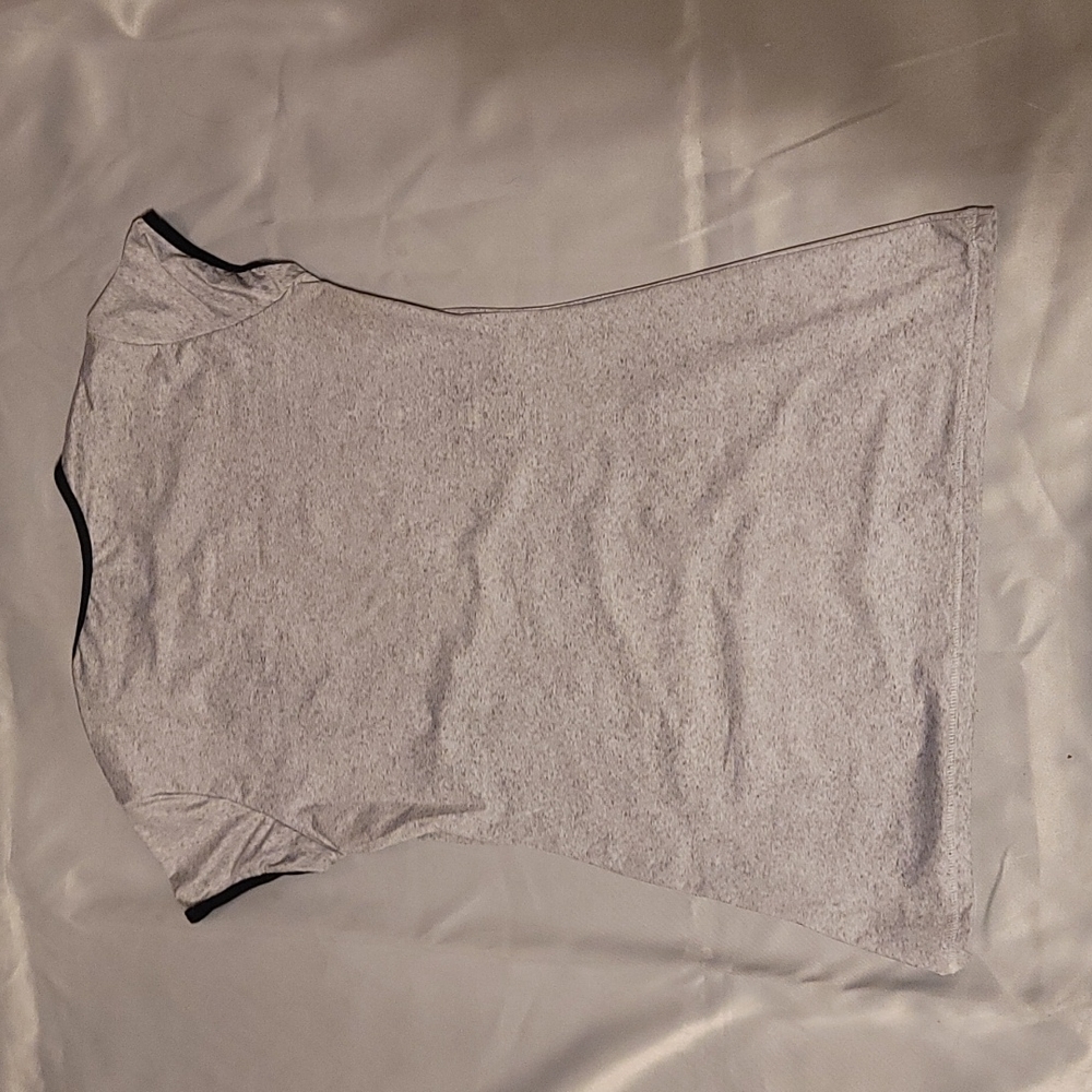 Blackmilk Minnie The Sharkie Slinky Tee S View 4